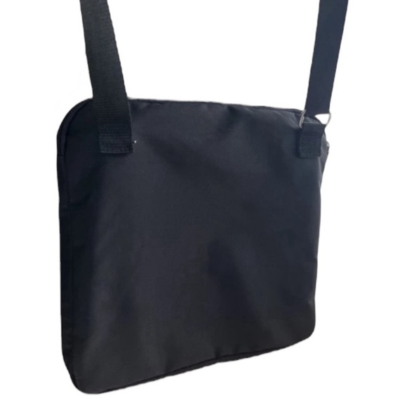 Baggallini Canyon Bag Crossbody in Black - Picture 5 of 9